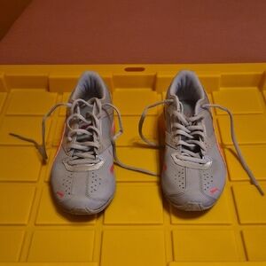 Puma   Sneakers in Gray and Pink